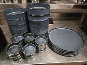 lot 129 image: Lot of Porcelain Robert Gordon Potters Collections Storm Blue Coupe Bowls & Plates.  36 Pieces Total.