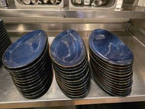 lot 131 image: Lot of 36 Yanco China BL-314 Blue Star Leaf Shape Porcelain Plates