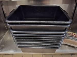 lot 132 image: Lot of 11 Vollrath Food Service Tubs
