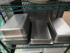 lot 149 image: Contents of Shelf.  Lot of DON Stainless Steel Steam Pans.
