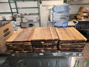lot 176 image: Lot of 25 Wooden Serving Boards
