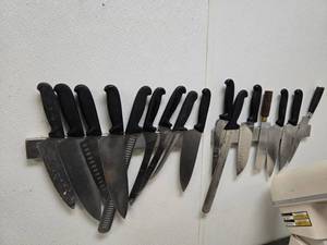 lot 201 image: Large Lot of 16 Cozzini Knives