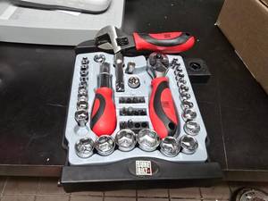 lot 220 image: Sure Bilt Tool Kit