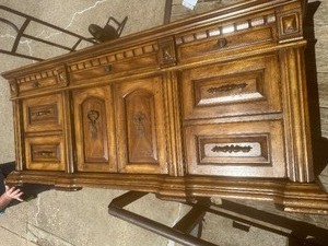 lot 39 image: Dark wood dresser 9 drawers( 2 behind cabinet doors) 337831