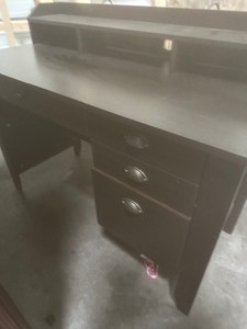 lot 48 image: Black desk with 4 doors 364722