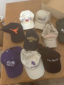 lot 154 image: lot of mens ball caps