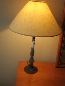 lot 22 image: metal lamp with shade very nice
