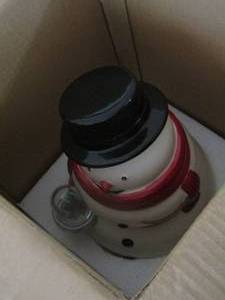 lot 103 image: snowman cookie jar, appears to be new