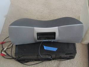 lot 105 image: pioneer tape player and speaker