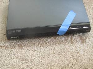 lot 148 image: Sony dvd player