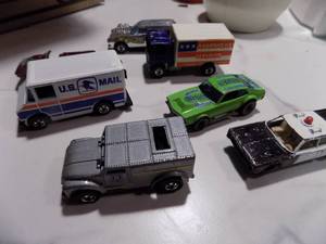 lot 198 image: HOT WHEELS - MIGHTY MAVERICK (RED LINE) HK 1969,  CRUISER -USA, US MAIL -HKONG 76, POWER PAD USA 1969 ( RED LINE) , FUNNY MONEY 1970 H KONG,  POISON PINTO 1976 - HK -- QTY 7