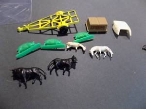 lot 203 image: SMALL FARM ANIMALS & YELLOW TRAILER