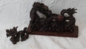 lot 44 image: Two dragon statues