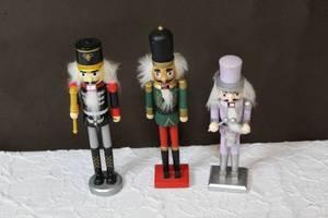 lot 62 image: 3 nutcrackers water bottle in second photo so you can see size