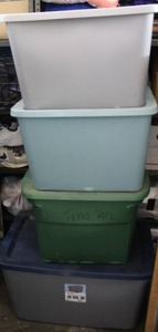 lot 115 image: 4 totes