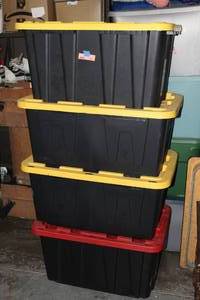 lot 117 image: 4 totes this one is 4x the bid