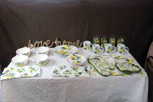 lot 181 image: Lot of Lemon dishes and more see pictures