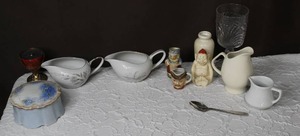 lot 200 image: Creamers and vases jewelry trinket makeup box and more