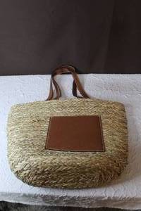 lot 217 image: Beach bag