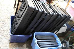 lot 233 image: Believe this is 4 shelfs  ready to be put together tote with legs is included