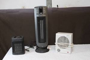 lot 234 image: Heaters and fan