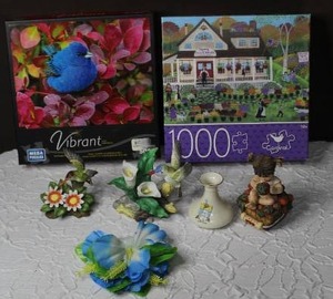 lot 240 image: Puzzles hummingbird figuresand more