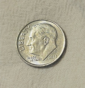 lot 112 image: 2021-D Roosevelt Dime WCollar Break Error