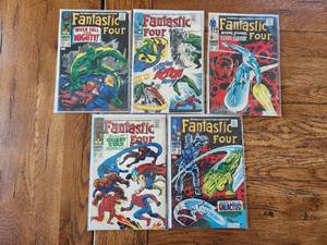 lot 7 image: Marvel Comics - Fantastic Four 12 cent - #70, 71, 72, 73, and 74
