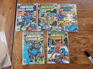 lot 16 image: Marvel Comics - Fantastic Four 40 cent - #210, 211, 212, 213, 214