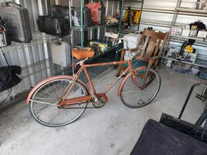 lot 60 image: Vintage Huffy Timberline bicycle