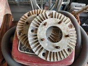 lot 80 image: Selection of 2 wheel adapters