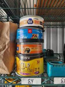 lot 84 image: Selection of DVD & CD blank disc