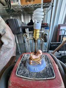 lot 116 image: Lamb themed lamp