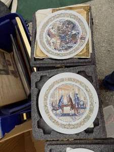 lot 430 image: LIMOGES DECORATIVE PLATES   QTY 3