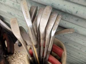lot 399 image: GOLF CLUB IRONS- NORTHWESTERN, USA, & FAULTLESS IN BAG