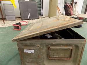 lot 410 image: METAL BOX W LID  PLUS CONTENTS