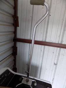 lot 386 image: 4 PRONG CANE