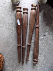 lot 380 image: 4 WOODEN LEGS  30 HT
