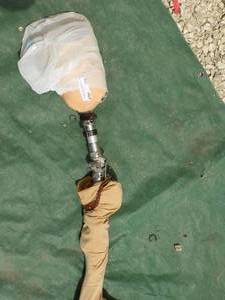 lot 370 image: LEFT ARTIFICAL LEG