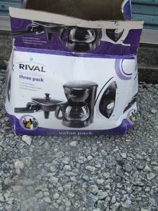 lot 31 image: Rival kitchen set 3 in 1