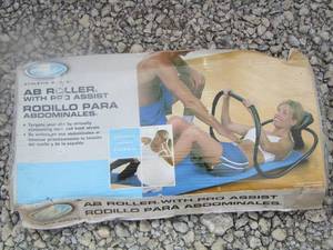 lot 41 image: Ab roller with pad assist