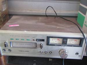 lot 177 image: VINTAGE Realistic TR83   8 TRACK PLAYER