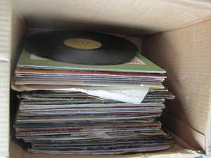 lot 253 image: record lot, see pics for musicians