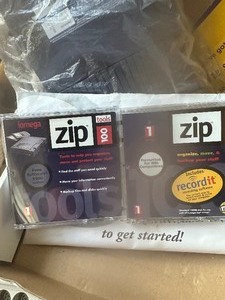 lot 7 image: IOMEGA  ZIP DRIVE 100