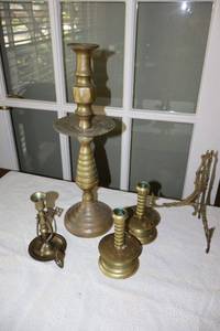 lot 31 image: Brass candle holders and folding plate holder