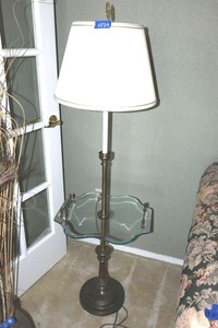 lot 29 image: Solid brass base floor lamp with glass tray