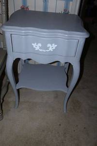 lot 48 image: Painted side table with drawer 20W x 16D x 28H (matches lot 234)
