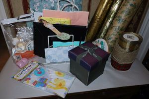 lot 53 image: Gift wrapping and gift bag supplies