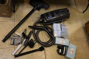 lot 163 image: Vacuum cleaner by Aerus Lux Legacy with attachments and filters