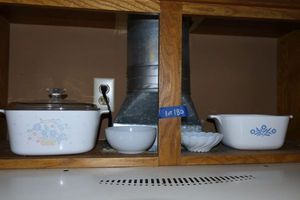 lot 180 image: Vintage CorningWare pots and small Fire King bowl